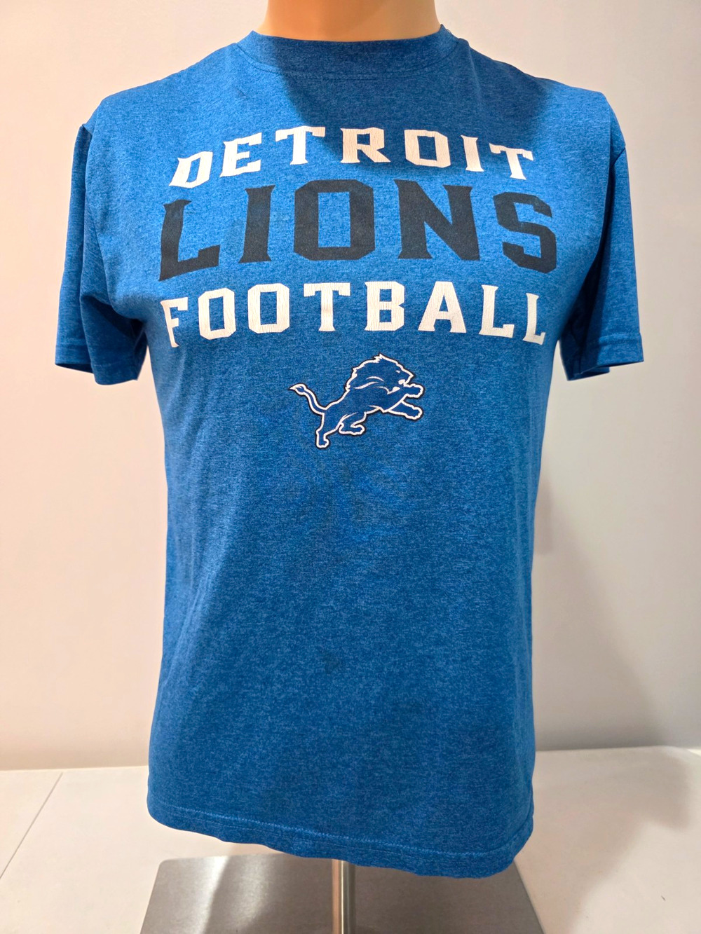 NFL Apparel Detroit Lions NFL Football Blue Short Sleeve Crewneck T-Shirt L